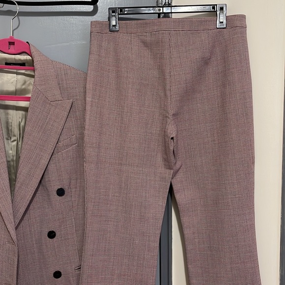 Theory Blazer and Pants Set - Picture 4 of 6